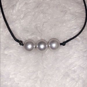 3 Pearls Necklace